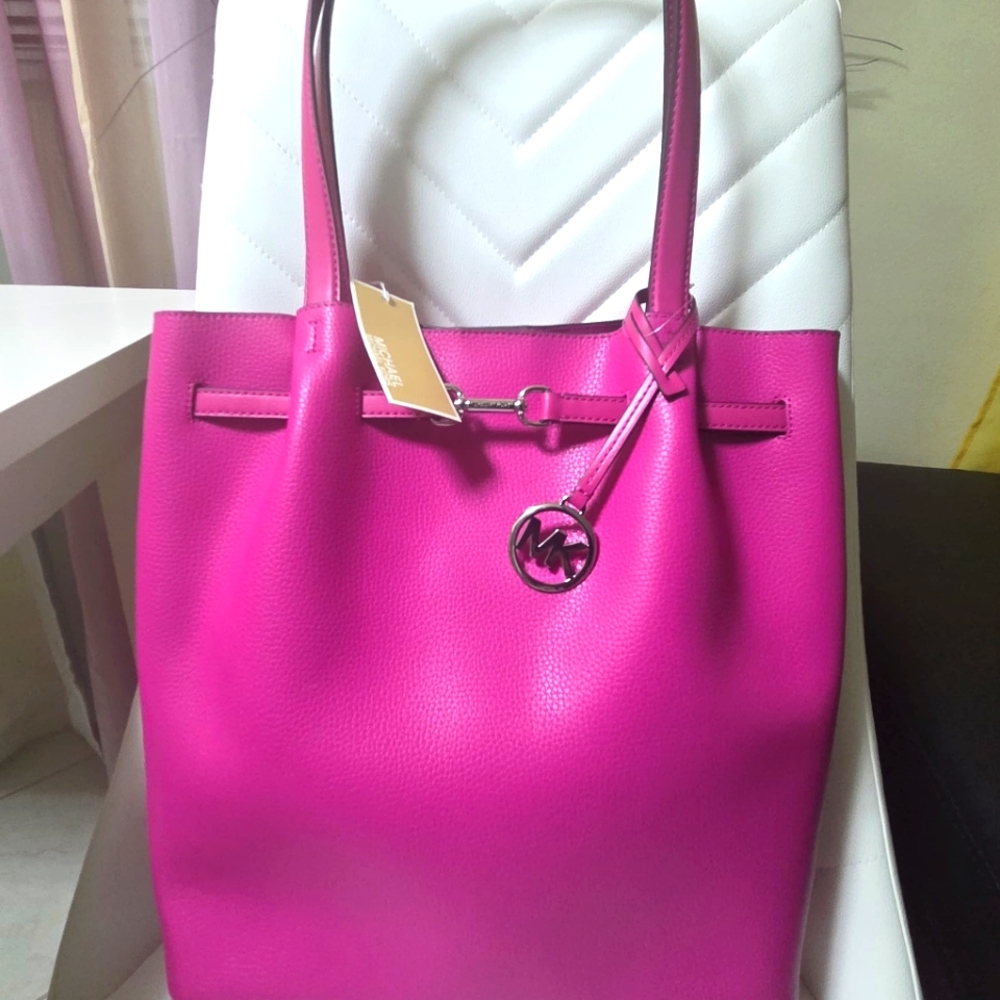 Carson Large Pebbled Leather Tote Bag. - Picture 2 of 4